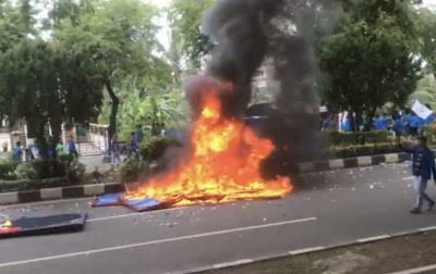 Demo Mahasiswa Tolak Harga BBM Naik di Banda Aceh Ricuh, 5 Polisi Terluka