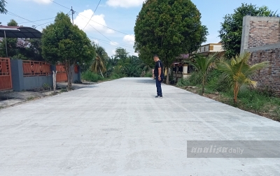 Jalan Diperbaiki, Warga Kelurahan Kisaran Naga Berterima Kasih