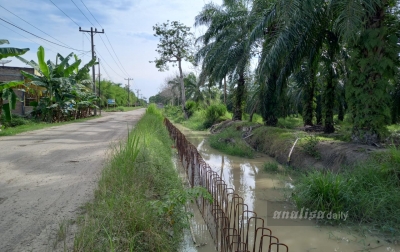 Pembangunan Beronjong Ruas Jalan Belidaan Tidak Siap Dikerjakan