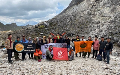 Puluhan Peserta Antusias Ikuti Kencan ke-2 ala Sangkala di Gunung Sibayak