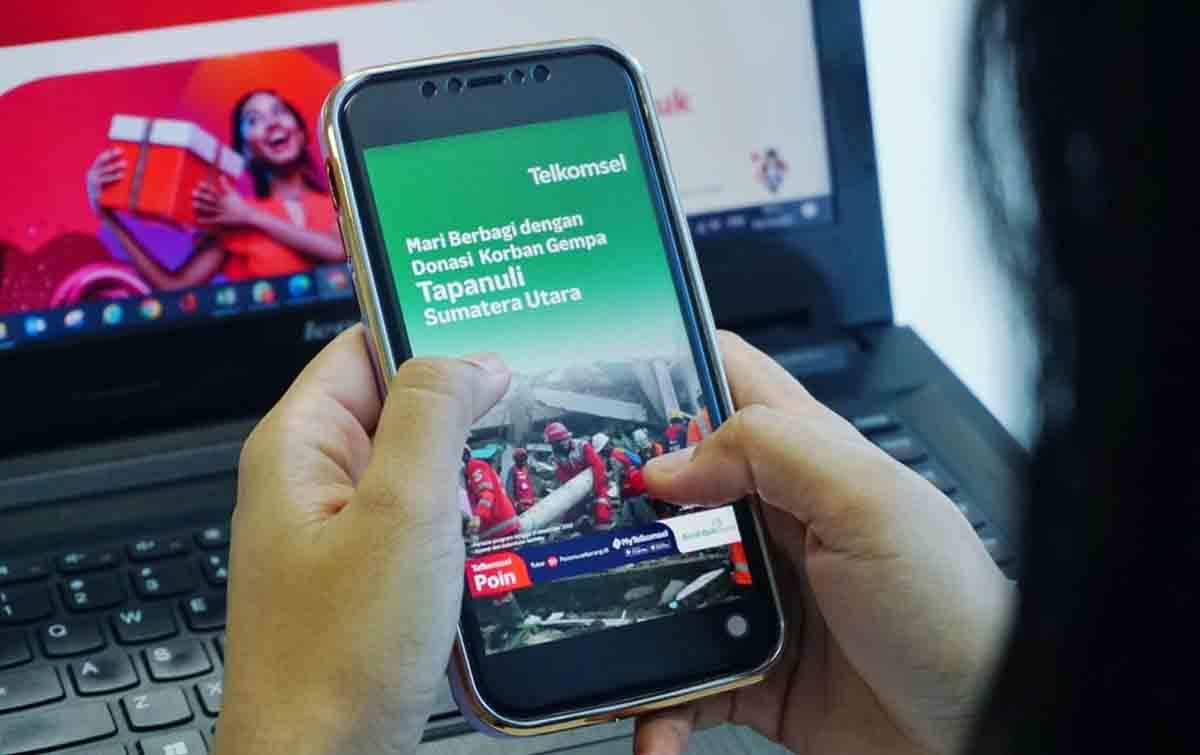 Telkomsel Serahkan Bantuan CSR dan Kumpulkan Donasi POIN untuk Korban Bencana Gempa Bumi di Tapanuli Utara