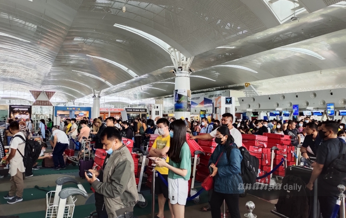 Akhir Pekan, Bandara Internasional Kualanamu Dipadati Penumpang
