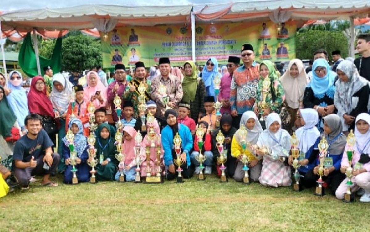 Luar Biasa, Kontingen MDTA Kota Medan Juara Umum di Porsadin V