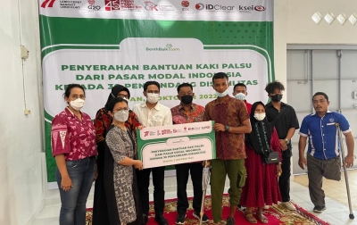 Pasar Modal Indonesia Beri Bantuan Kaki Palsu dan Pembangunan Sekolah di Sumut