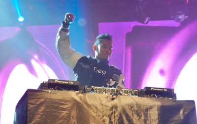 Kolaborasi di Konser Toba Harmoni, DJ Cliffrs dan Sejumlah Musisi Etnik Gemparkan Medan