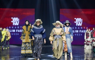 Festival Mahakarya Vokasi Adibusana Bangkitkan Industri Fesyen Tanah Air