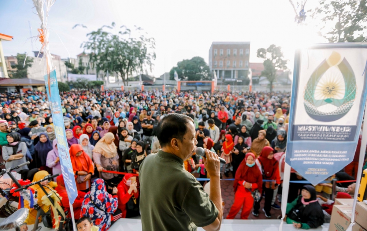 10 Ribu Warga Ikuti Jalan Santai Gebyar Muktamar di UMSU