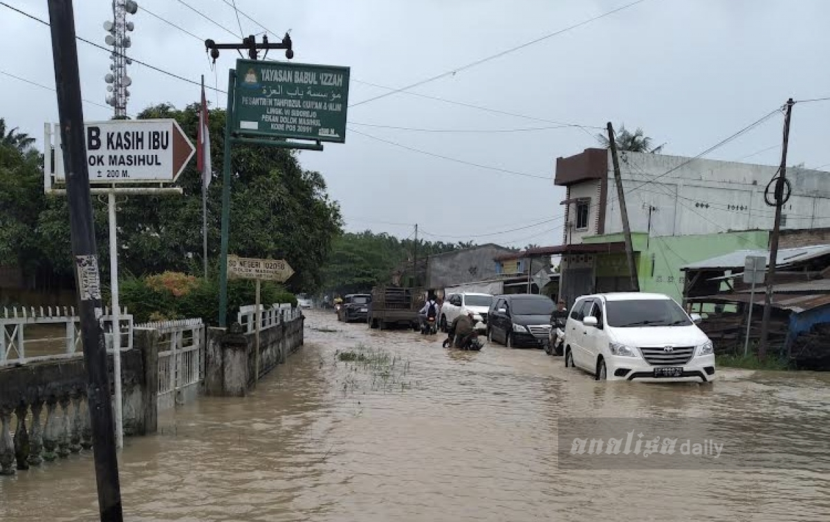 Dolokmasihul Dilanda Banjir, Sekolah Terpaksa Diliburkan