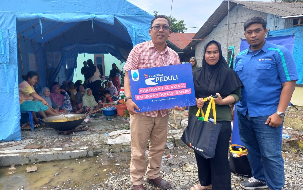 Karyawan XL Axiata Salurkan Donasi Korban Banjir di Deliserdang