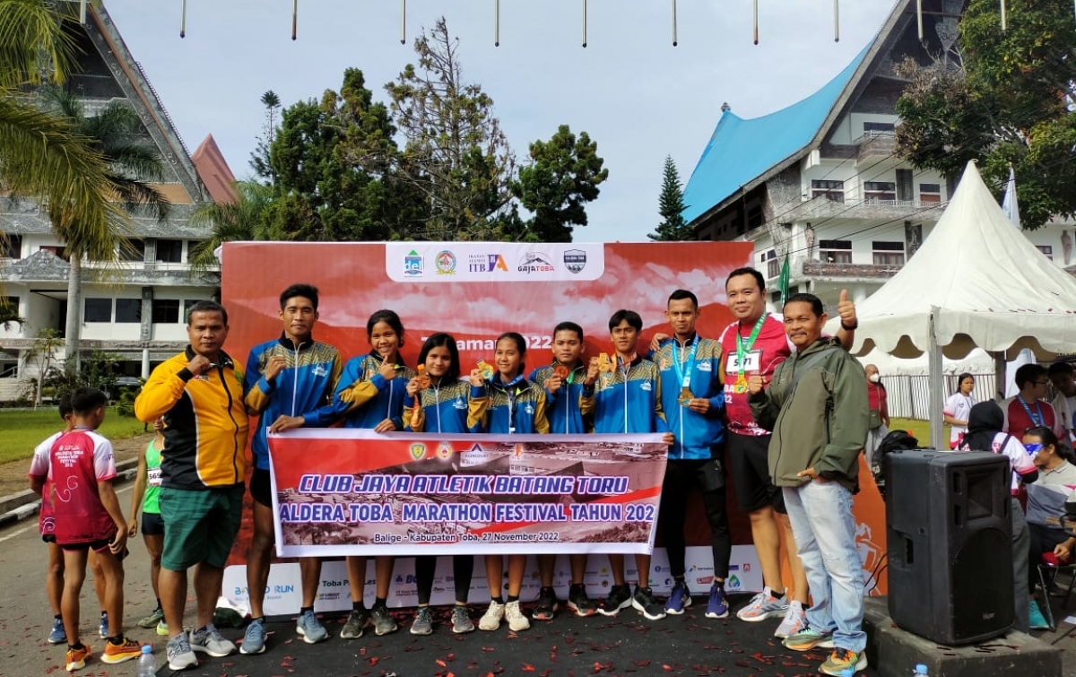 7 Atlet Lari Binaan PTAR Ikuti Kaldera Toba Marathon 2022