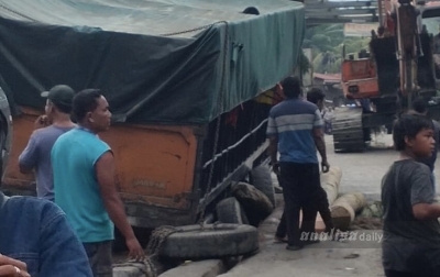 Jembatan Titi Besi Penghubung Sergai-Deliserdang Rusak Berat