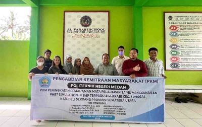 Politeknik Negeri Medan Lakukan Program PKM di SMP Terpadu Al-Farabi