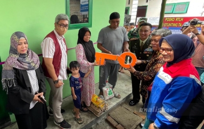 Senyum Semringah Ruhaini Dapat Bantuan Bedah Rumah Sehat Pertamina di Hari Pahlawan