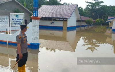 Danu Totok Berikan Bantuan Kepada Warga Terdampak Banjir