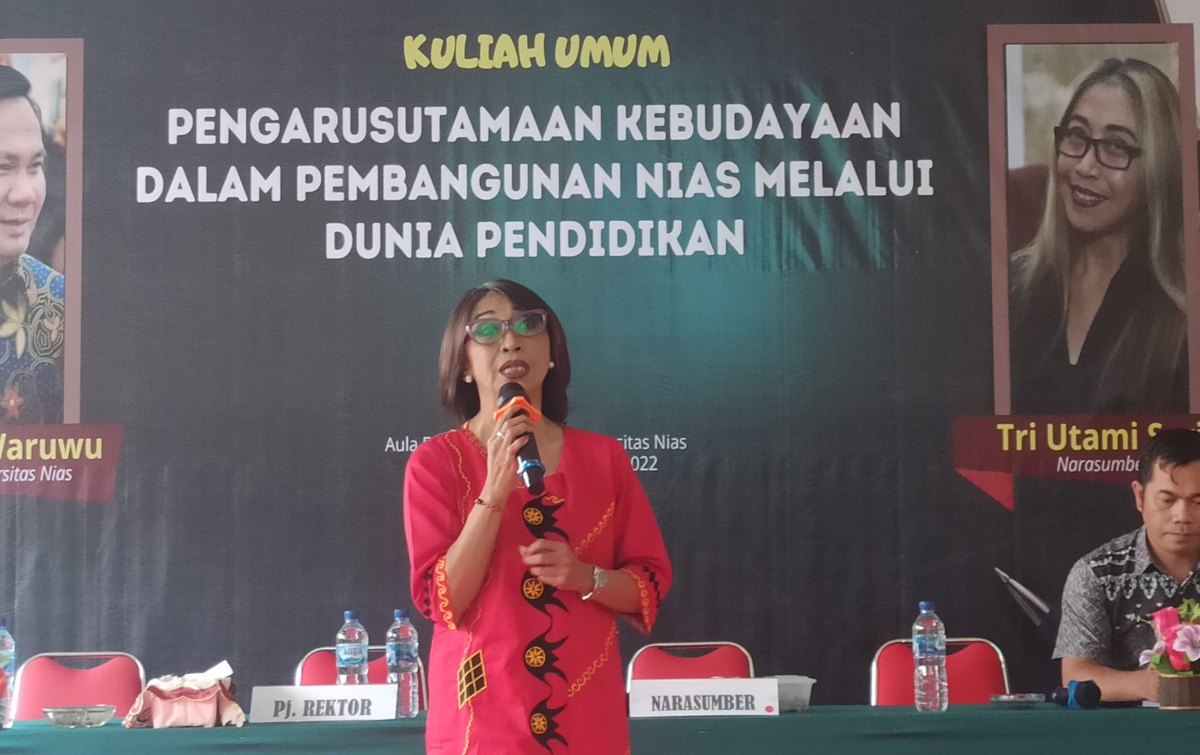 Trie Utami Dorong Seluruh Komponen Nias Bersinergi Mengarustuamakan Kebudayaan