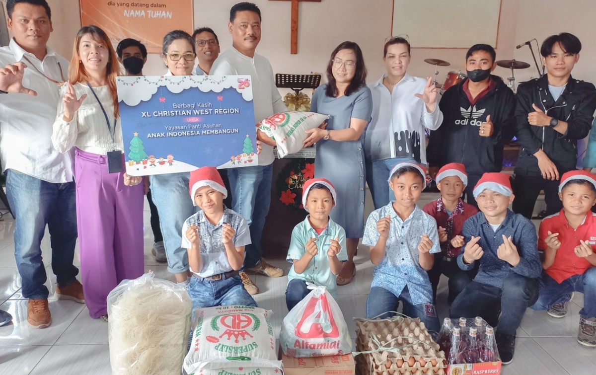 Sambut Natal Penuh Kasih, Karyawan XL Axiata Salurkan Donasi ke Panti Asuhan