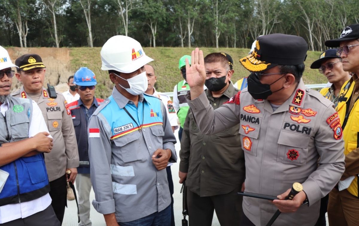 Jelang Nataru, Kapolda Sumut Tinjau Tol Sinaksak-Dolok Merawan