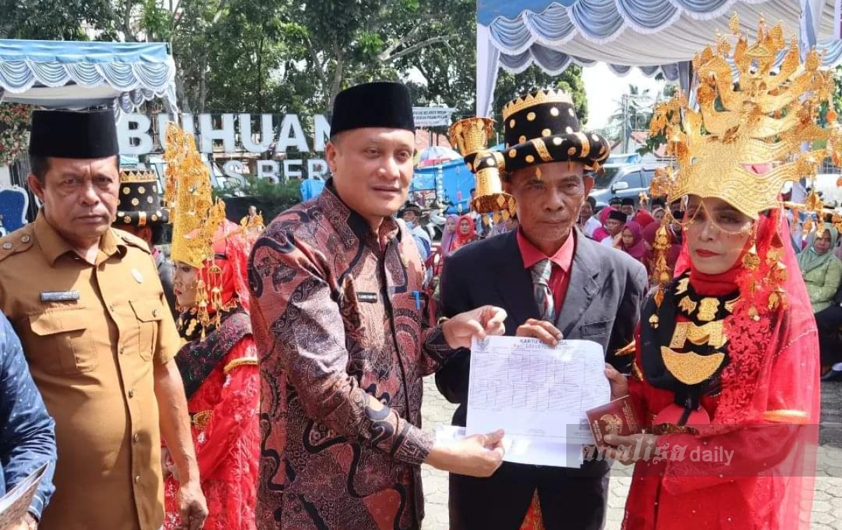 75 Pasangan Suami Istri Di Palas Gelar Nikah Isbat - Sumut ...