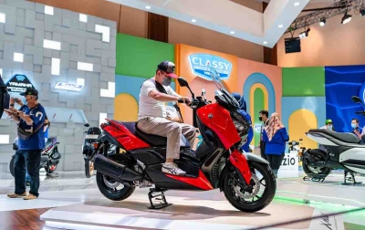Yamaha XMAX Connected Dilengkapi Fitur untuk Kenyamanan Touring