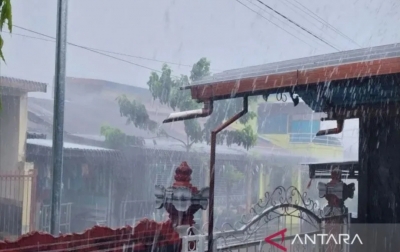 Sabtu, Waspadai Potensi Hujan Lebat Disertai Petir