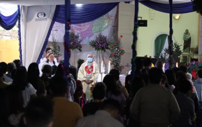 Sebulan Pascagempa Cianjur, Warga Syukuri Perayaan Natal di Tenda Depan Gereja