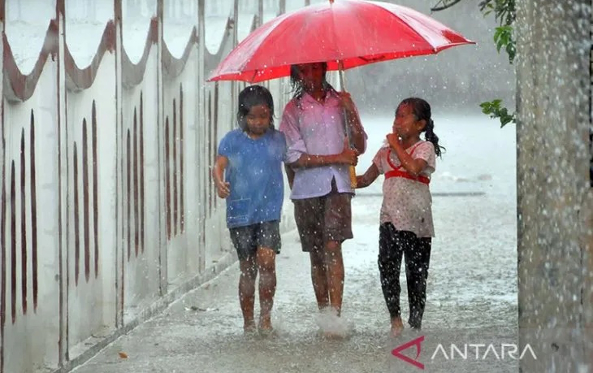 Hujan Ringan Diprediksi Melanda Kota Medan Pada Siang Hari