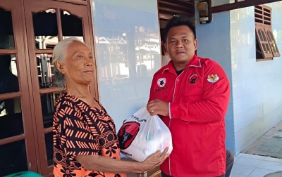 Di Penghujung 2022, BMI Padangsidimpuan Bagikan Ratusan Sembako