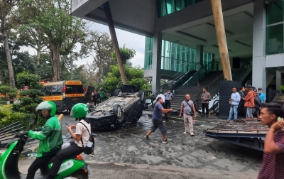 Kecelakaan Tunggal, Pengemudi Mobil Meninggal Dunia