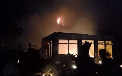 Kebakaran di Jalan Bromo Medan Hanguskan 7 Rumah dan 1 Mobil