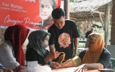 Ganjar Milenial Bagi-Bagi Vitamin dan Pengobatan Gratis di Langkat