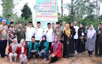 Radiapoh, Zonny Letakkan Batu Pertama Pembangunan Masjid Sarmahita Damanik