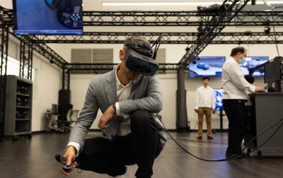Penggunaan Teknologi VR untuk Kembangkan Berbagai Model Mobil di AS