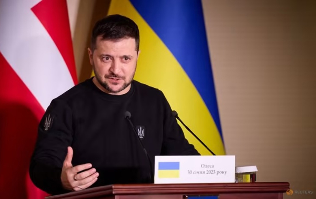 Zelenskiyy Cabut Kewarganegaan Mantan Politisi Top Ukraina