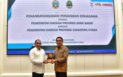 Edy Rahmayadi dan Ridwan Kamil Sepakati Kerja Sama Peningkatan Kualitas Bank Daerah