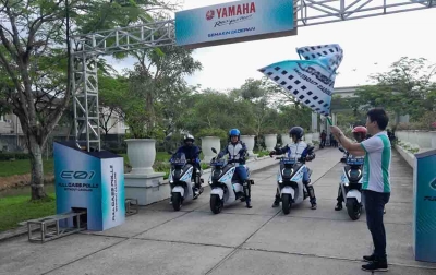 Jurnalis Medan Rasakan Sensasi Mengendarai Motor Listrik Yamaha EV E01