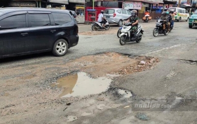Jelang F1H2O Danau Toba, Jalinsum di Sergai Berlubang-Lubang