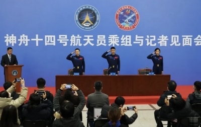 Usai Karantina dan Pemulihan Awal, Astronaut Shenzhou-14 Temui Pers