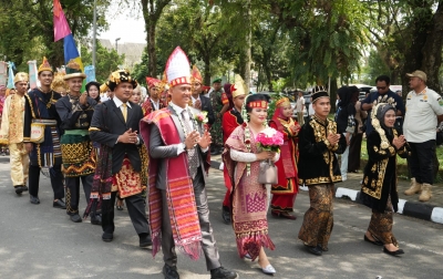 Ribuan Masyarakat Meriahkan Pawai Ta'aruf Pembukaan MTQ ke-56 Kota Medan