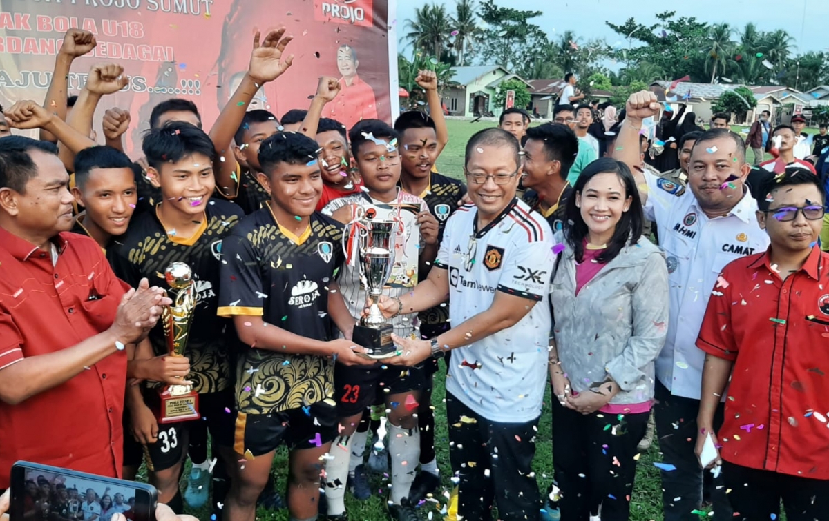 Berjalan Sukses, Bupati Sergai Apresiasi Turnamen Piala Paul Baja M Siahaan