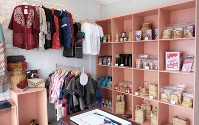 Pelaku Usaha: Di Rumah BUMN, Keunikan Sepatu & Sandal Rajut dari Tarutung Dibantu Promosikan