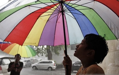 BMKG: Mayoritas Kota Besar Diguyur Hujan Intensitas Ringan