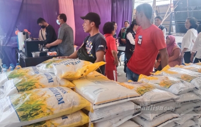 Pasar Murah HUT ke-24 Kabupaten Toba Sepi Pengunjung
