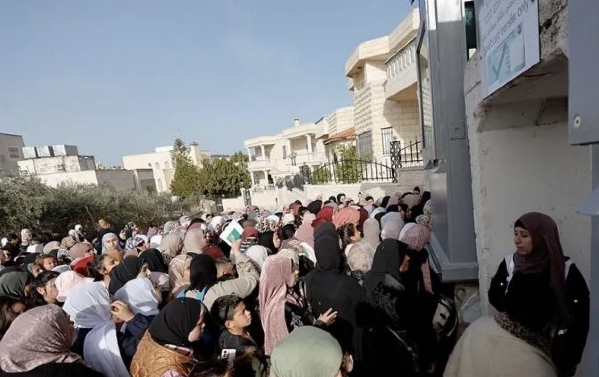 Tentara Israel Tembak Warga Palestina di Pintu Masuk Masjid Al-Aqsa