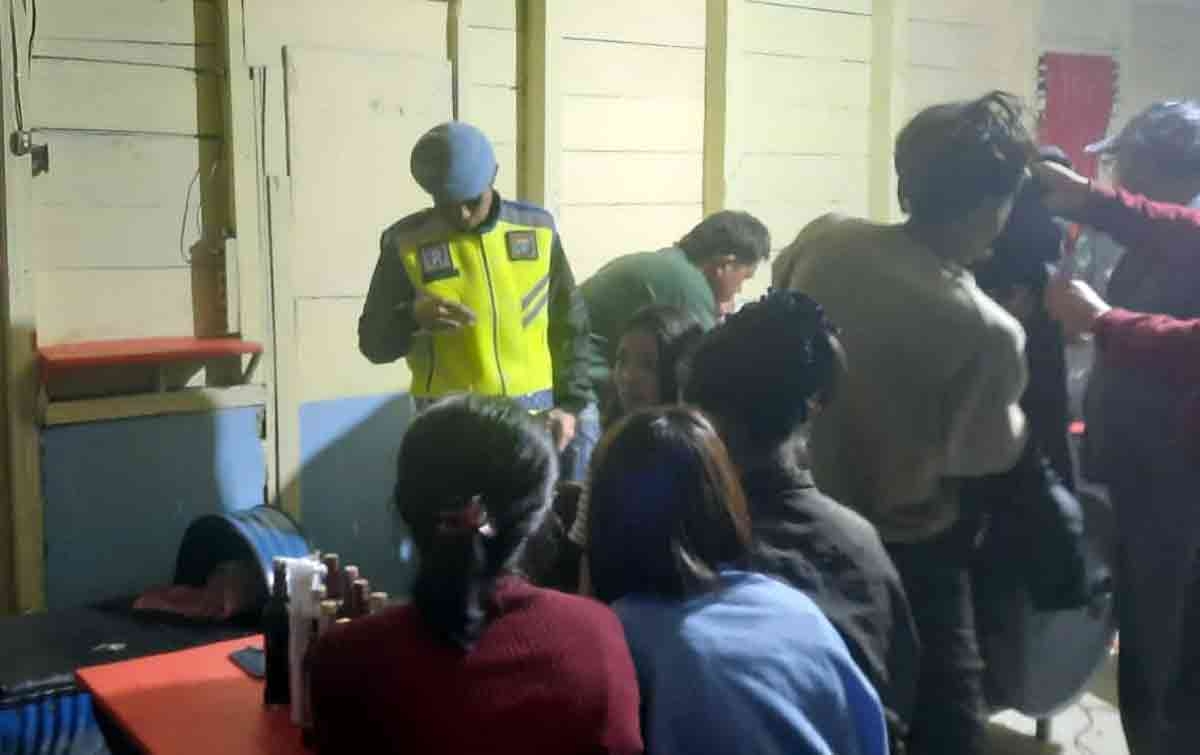 Razia Pekat Toba, Ratusan Botol Miras Disita Polisi