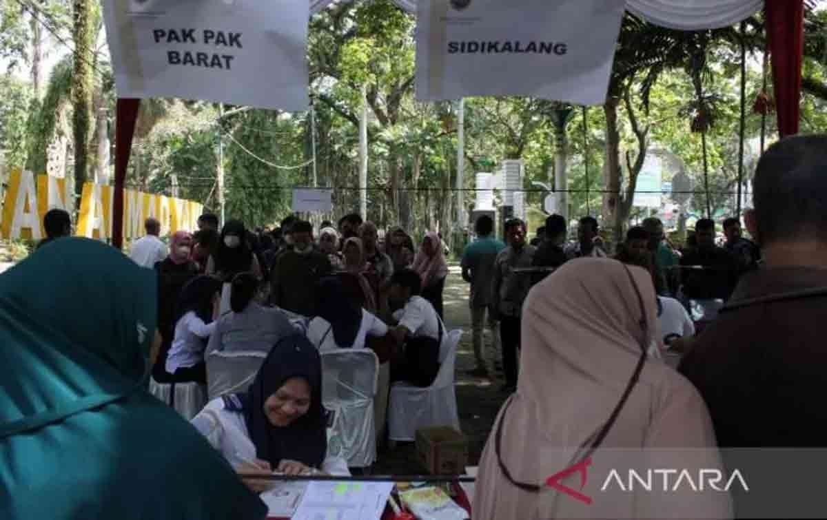 Mudik Gratis, Calon Penumpang Padati Loket