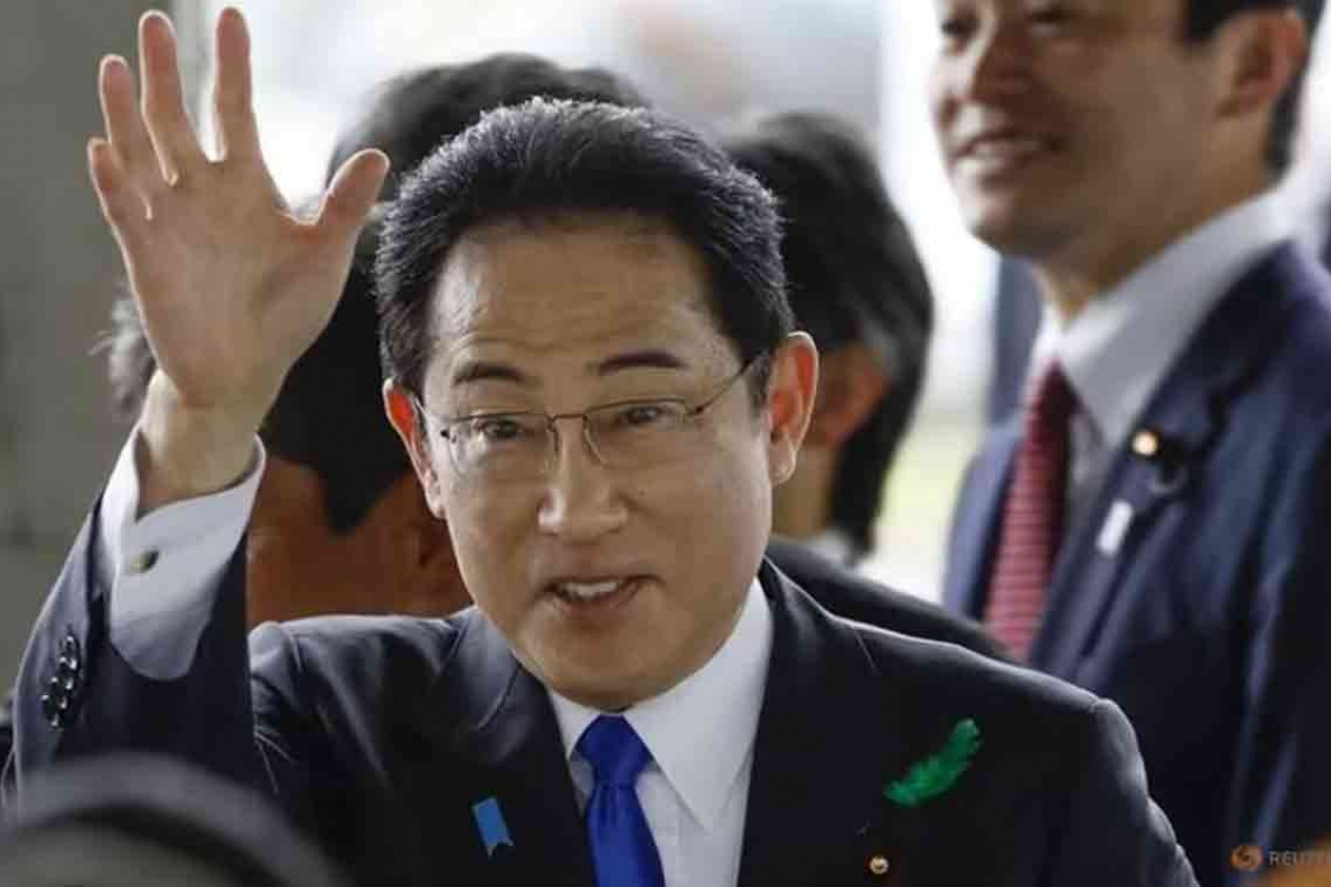Perdana Menteri Jepang Dievakuasi Tanpa Cedera Setelah Ledakan