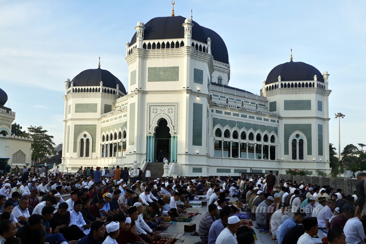 Lebaran Pertama, Kota Medan Cerah Berawan