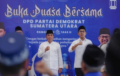 Edy Rahmayadi Pimpin Doa untuk Ani Yudhoyono saat Buka Puasa di Demokrat Sumut