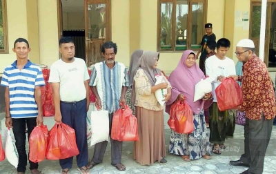 Dewan Dakwah Aceh Salurkan Paket Ramadan untuk Keluarga Kurang Mampu