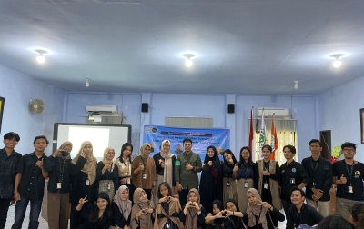 FBS Unimed Latih Mahasiswa Menulis Jurnalistik